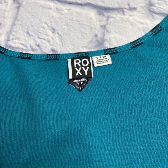 NEVER WORN Roxy Lace Front Striped Dress - Picture 5 of 8